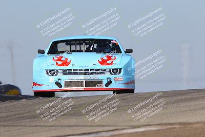 media/Oct-26-2025-CalClub SCCA (Sun) [[8ce1e69566]]/Group 4/Grapevine/